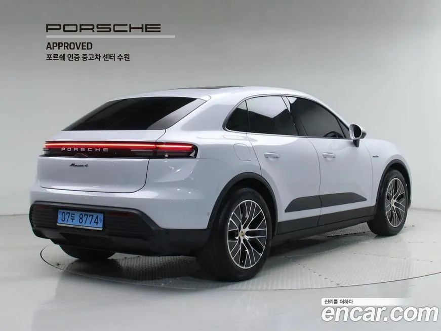 Porsche Macan — фото 7