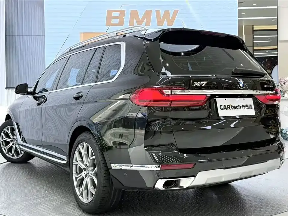 BMW X7 — фото 8