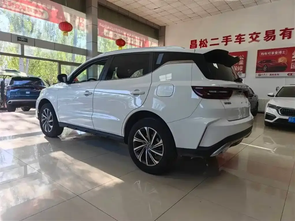 Geely Vision X6 — фото 10