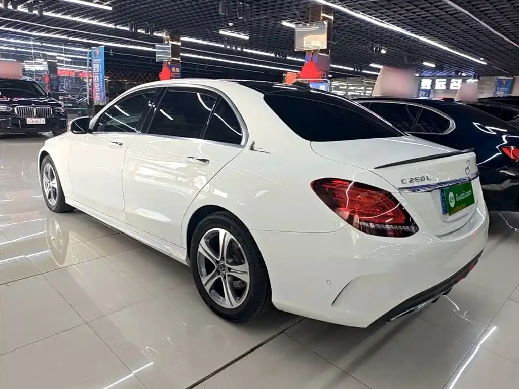 Mercedes-Benz C-Class — фото 2