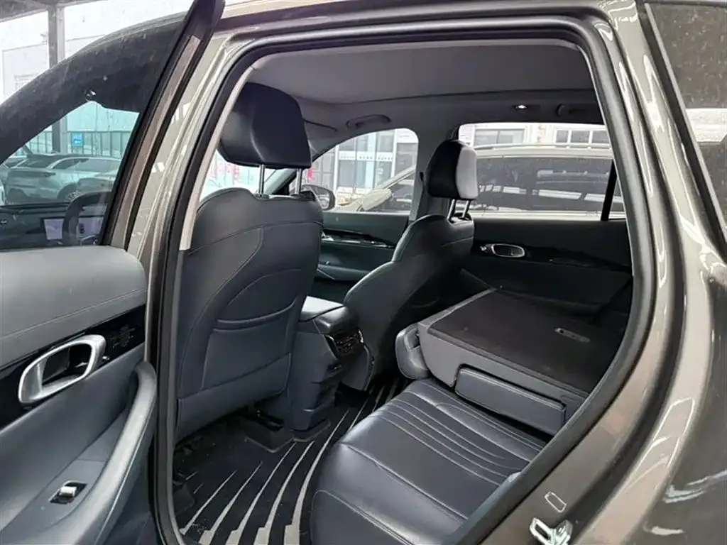 Geely Galaxy E5 — фото 10