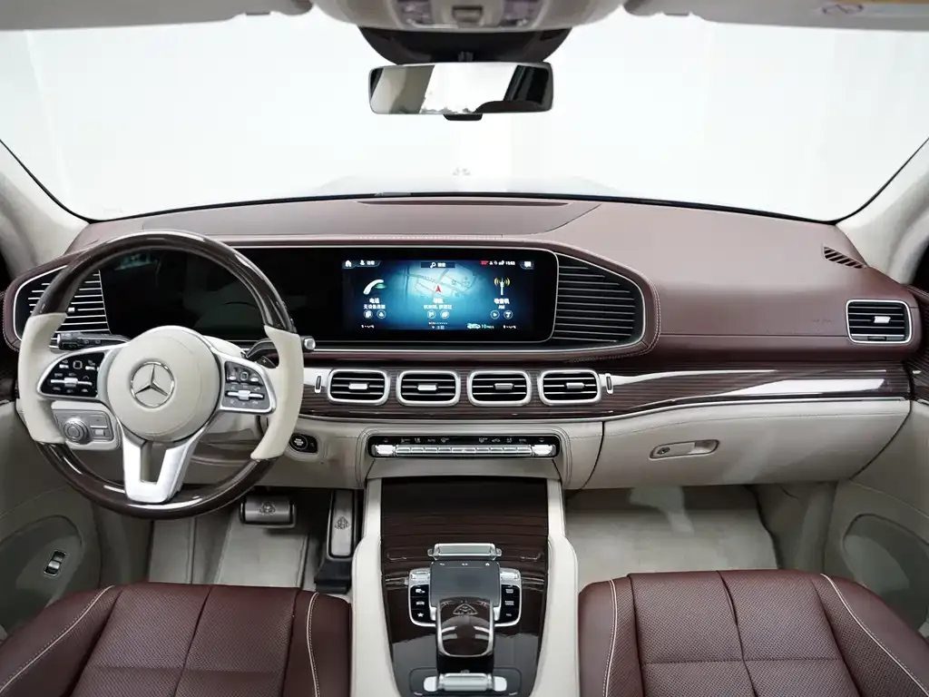 Mercedes-Benz GLS — фото 8
