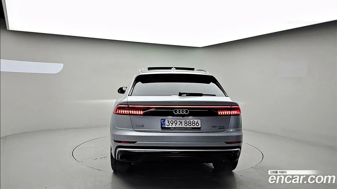 Audi Q8 — фото 3