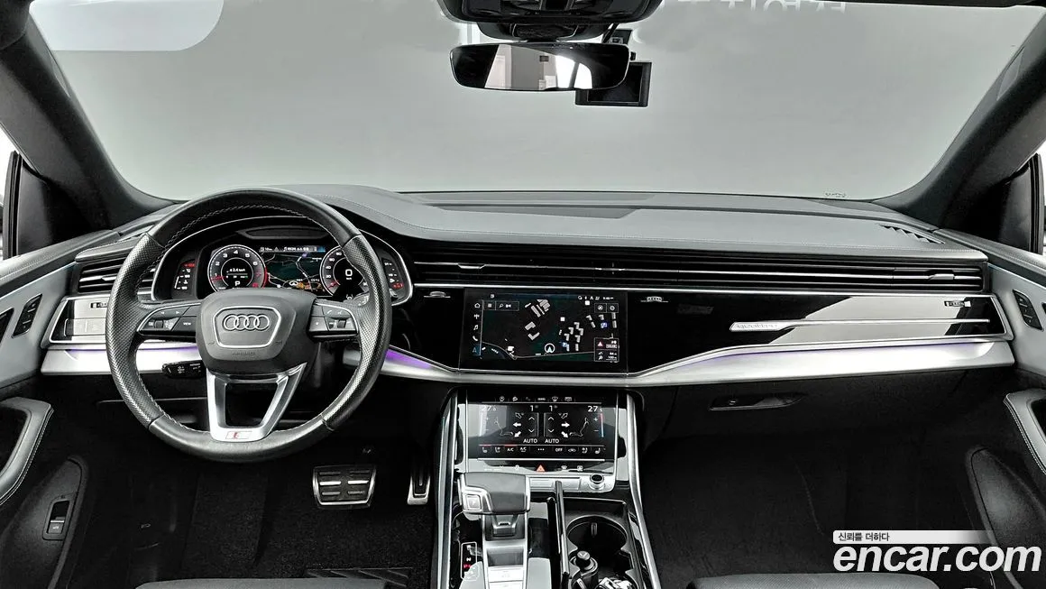 Audi Q8 — фото 5