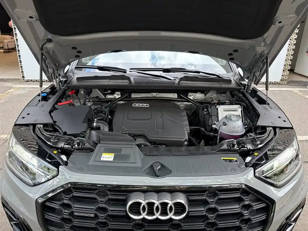 Audi Q5L — фото 4
