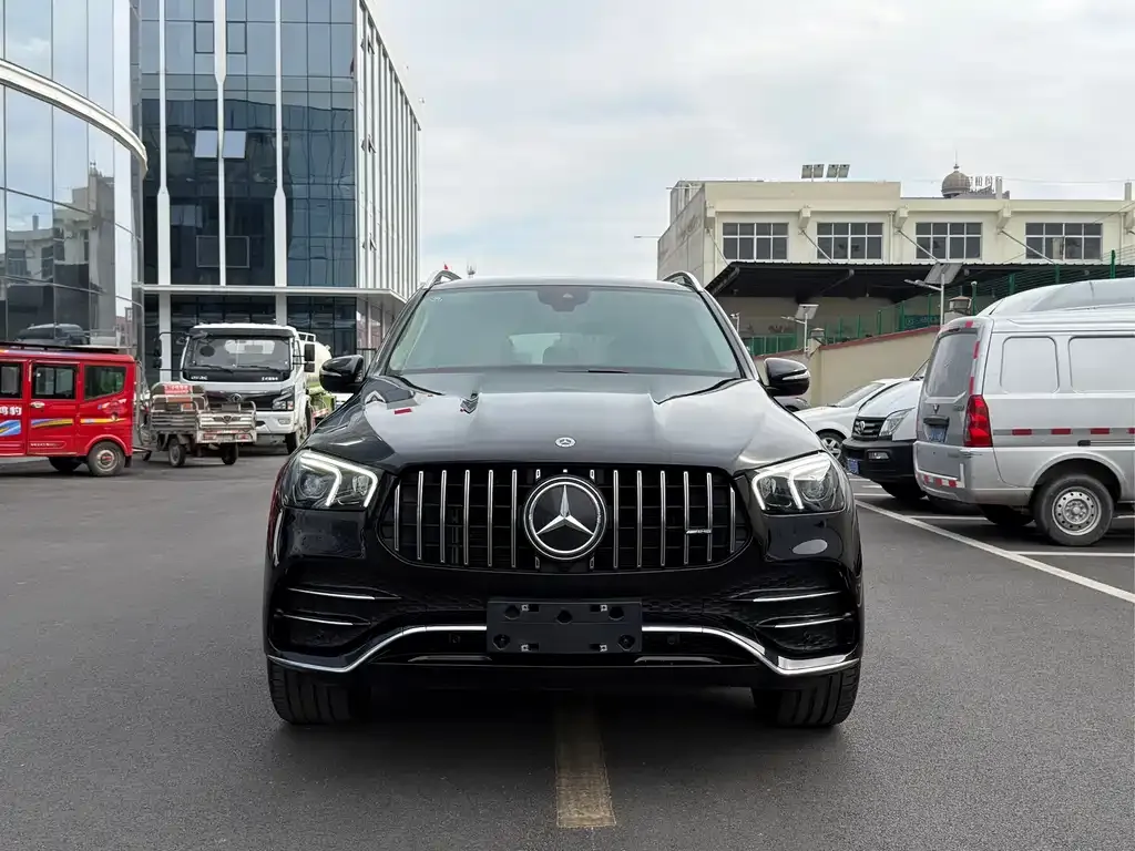 Mercedes-Benz GLE — фото 1