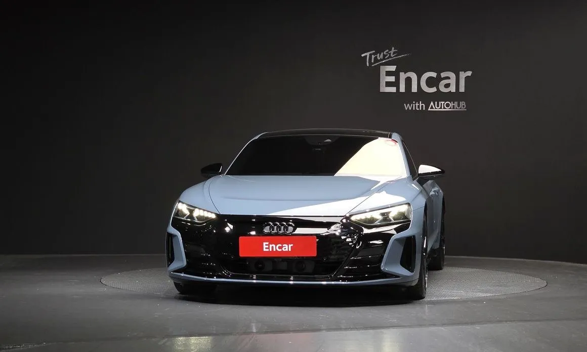 Audi e-tron GT — фото 2
