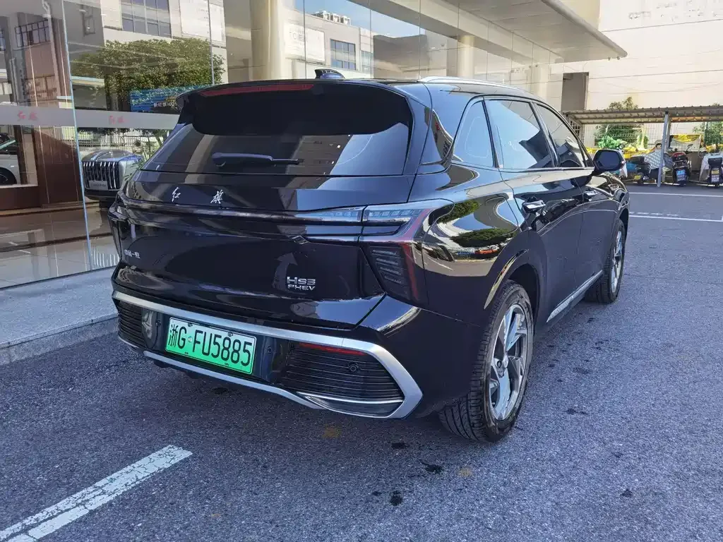 Hongqi HS3 PHEV — фото 7