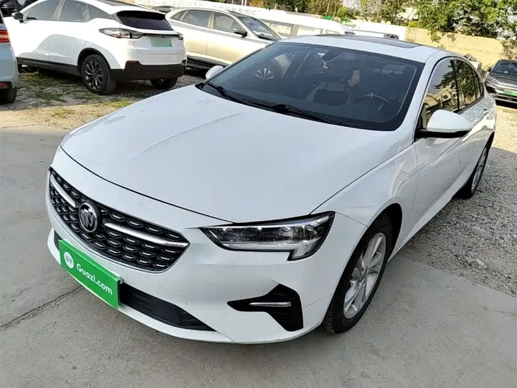Buick Regal — фото 1