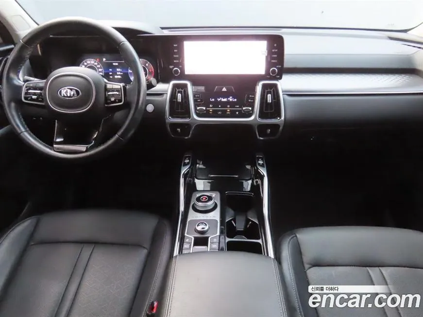Kia Sorento — фото 9