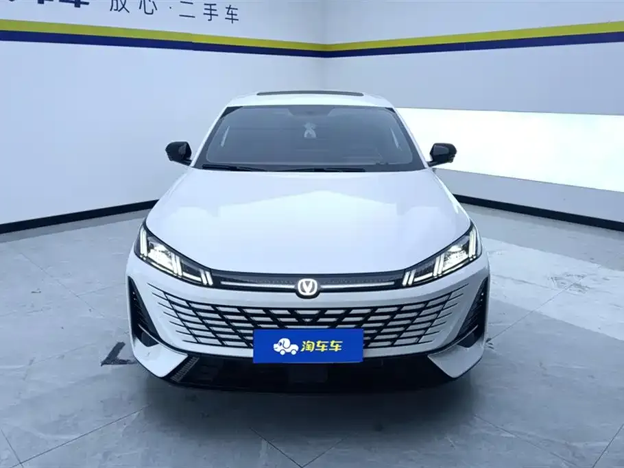 Changan Eado — фото 2
