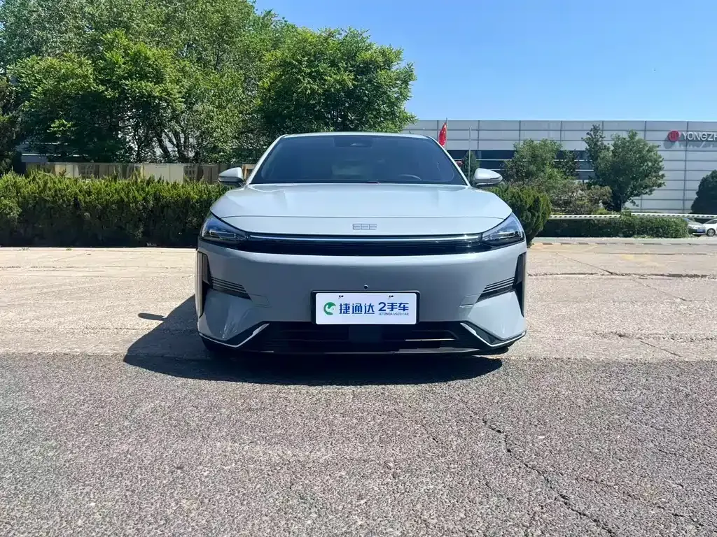 Geely Galaxy L6 — фото 10