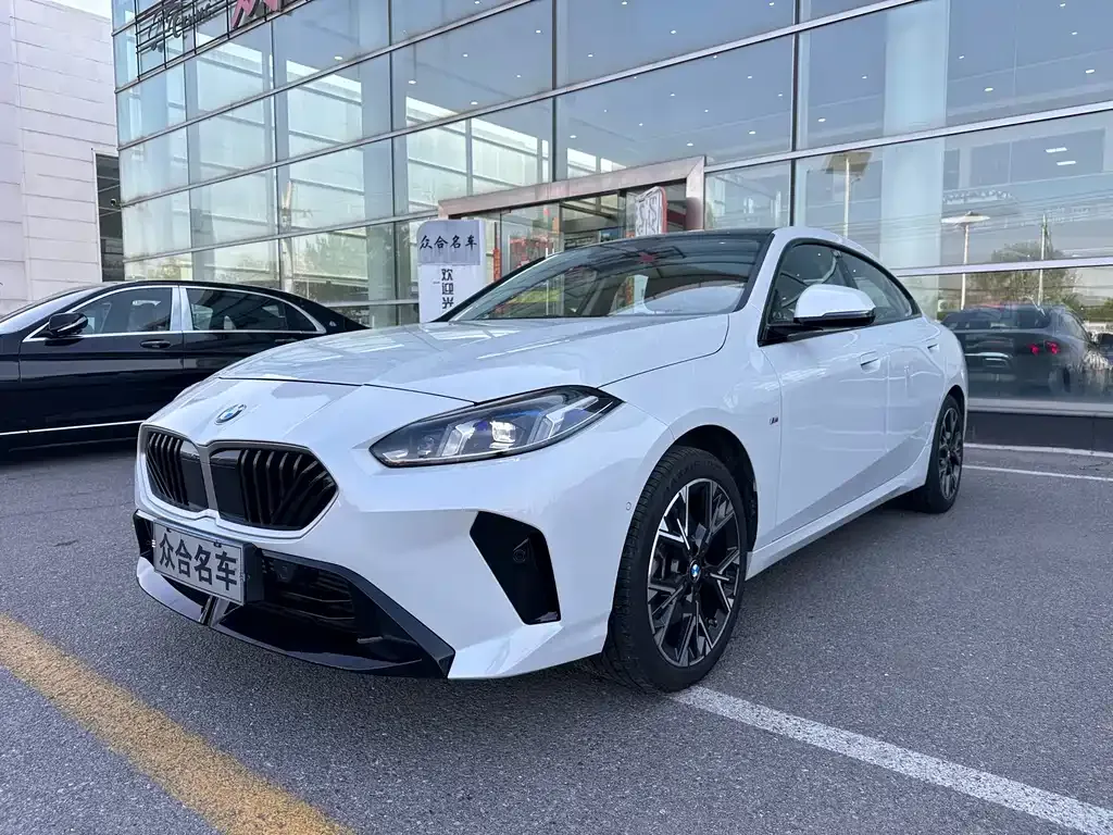 BMW 2 Series — фото 1