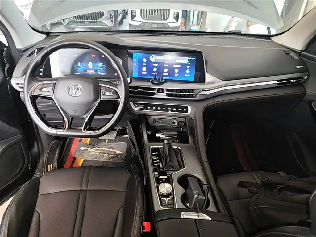 Changan CS75PLUS — фото 9