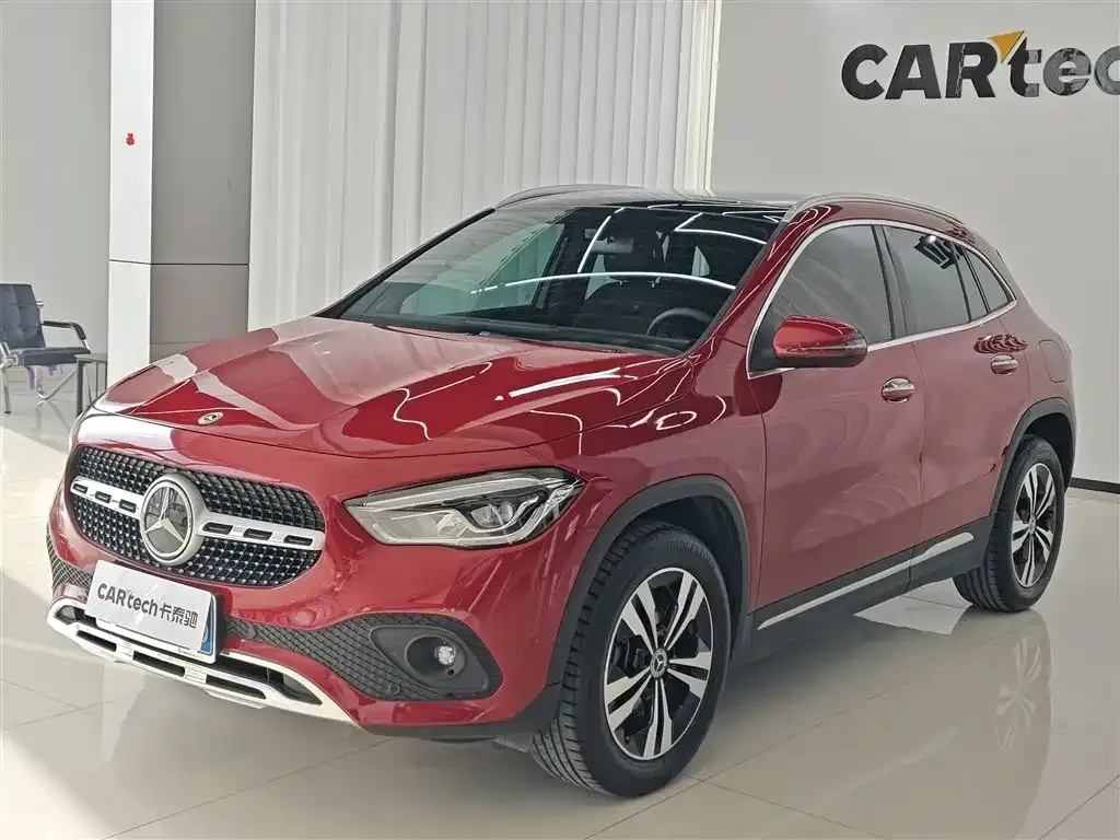Mercedes-Benz GLA — фото 1