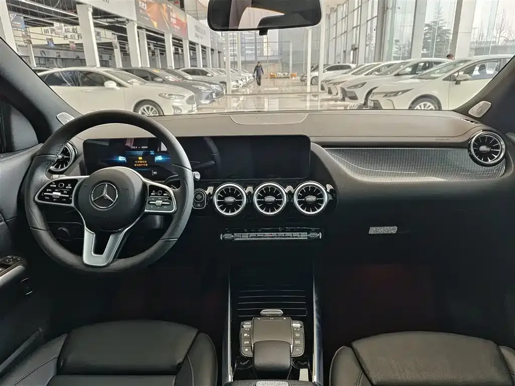 Mercedes-Benz GLA — фото 4