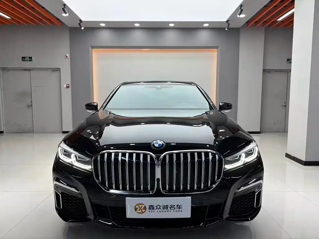 BMW 7 Series — фото 2
