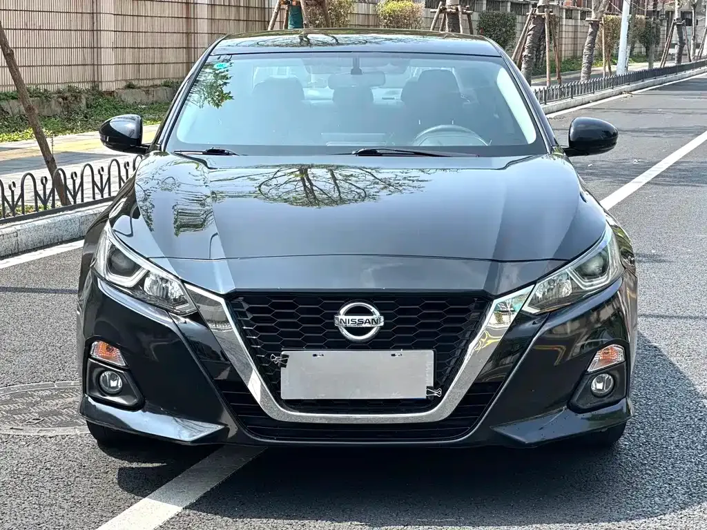 Nissan Teana — фото 7