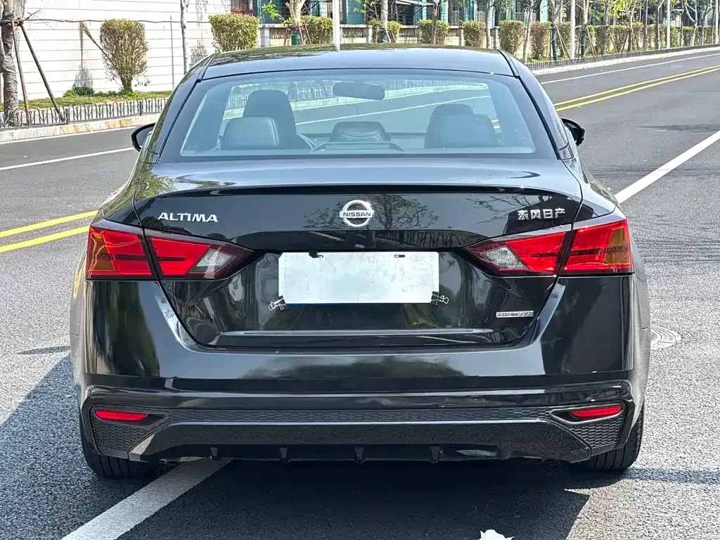 Nissan Teana — фото 4