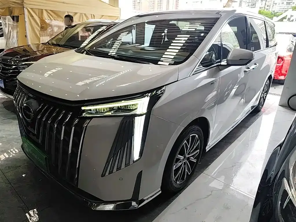 GAC Motor Trumpchi M8 — фото 1