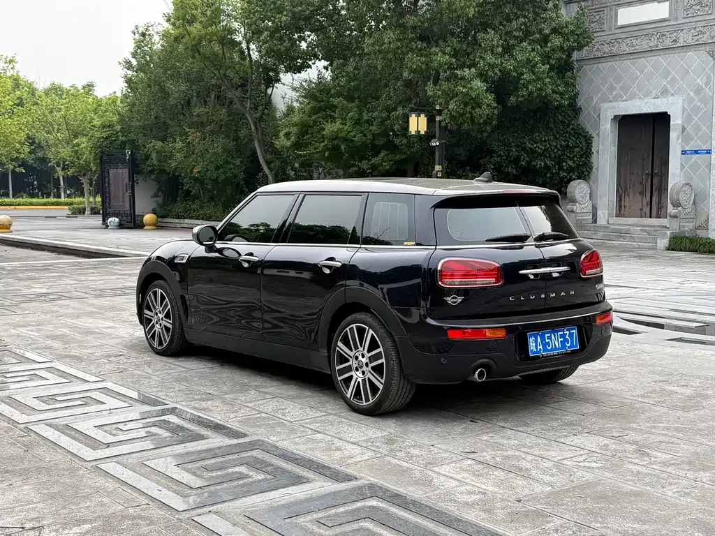 MINI Clubman — фото 4