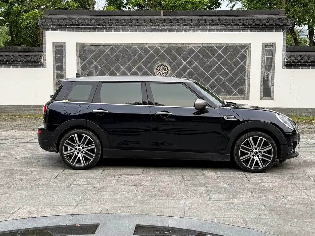 MINI Clubman — фото 6