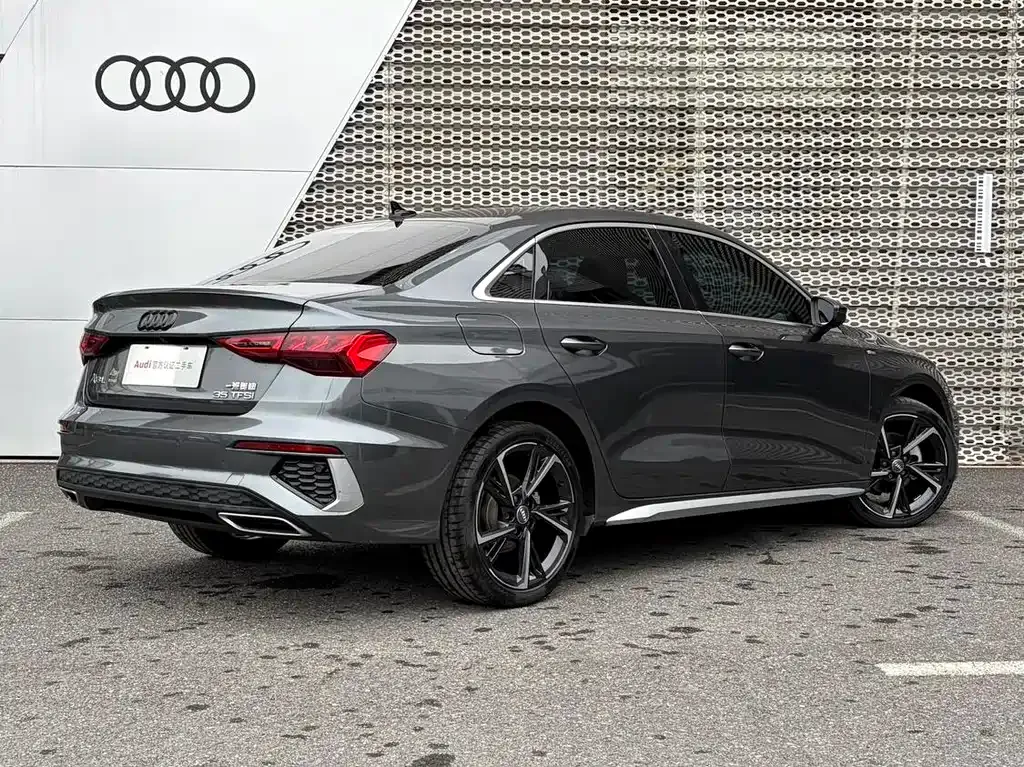 Audi A3 — фото 7