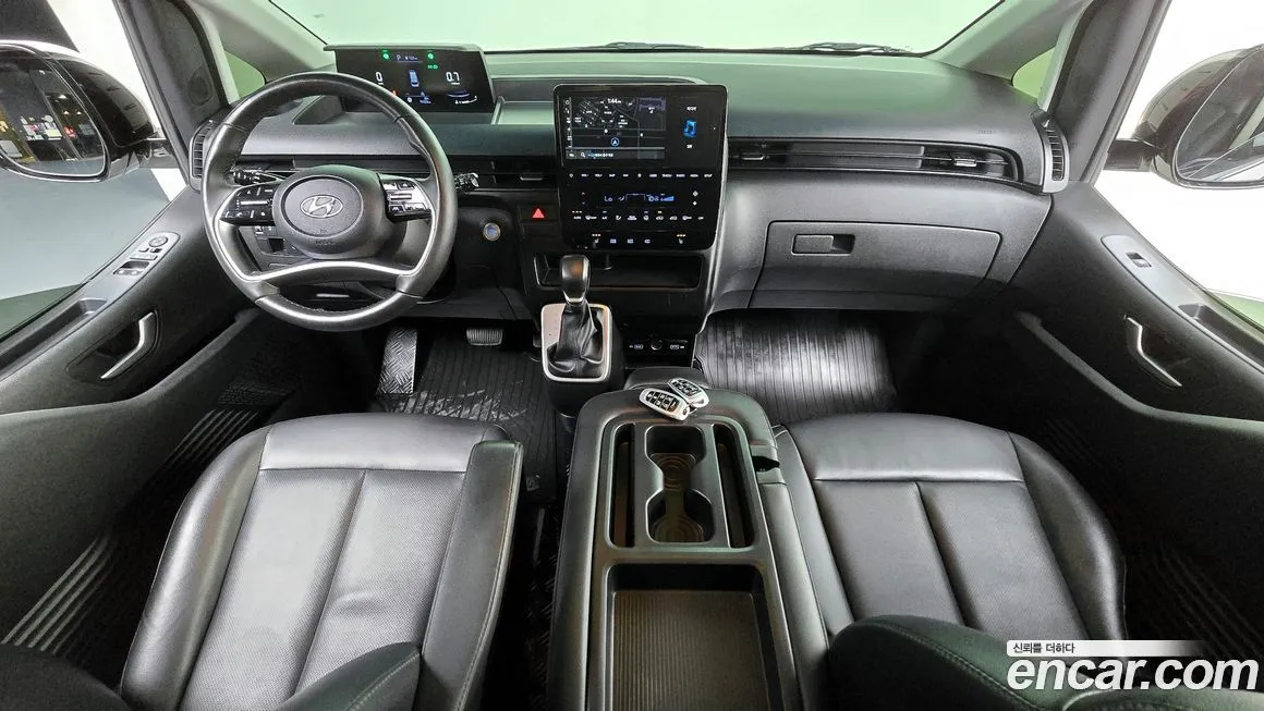 Hyundai Staria — фото 2