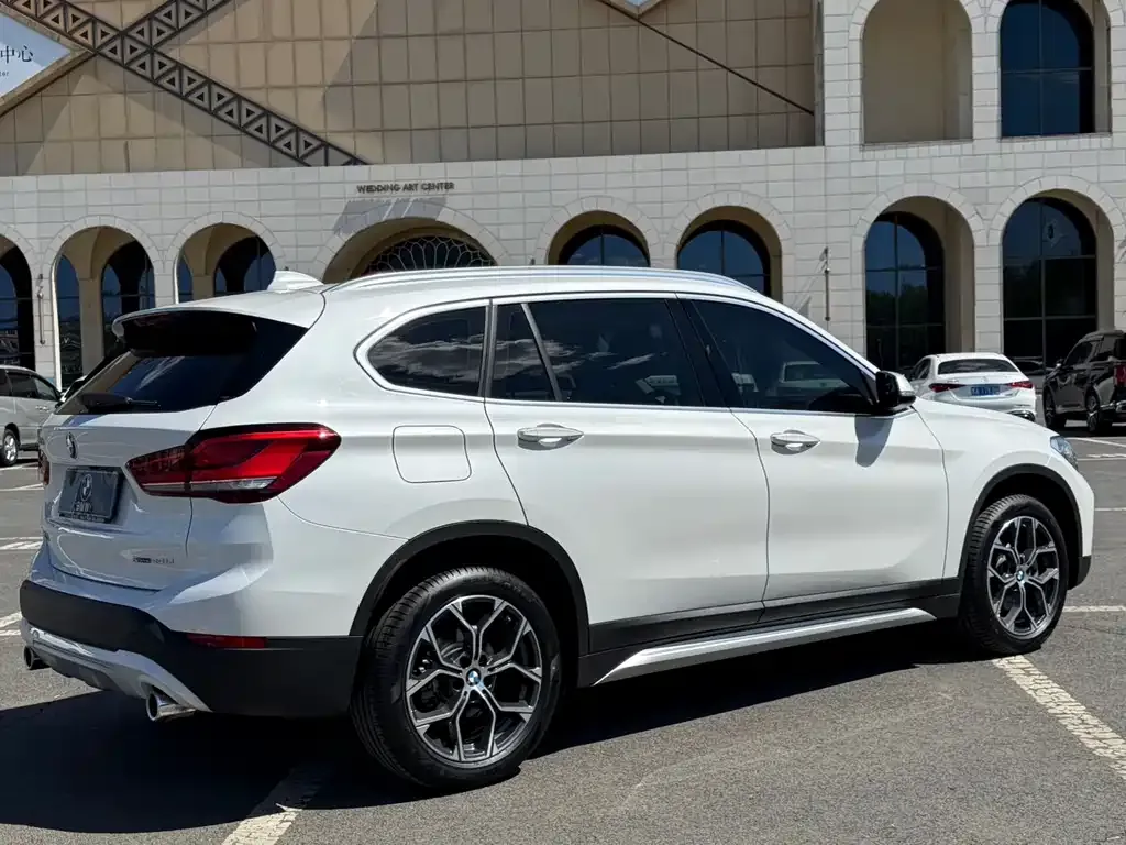 BMW X1 — фото 2