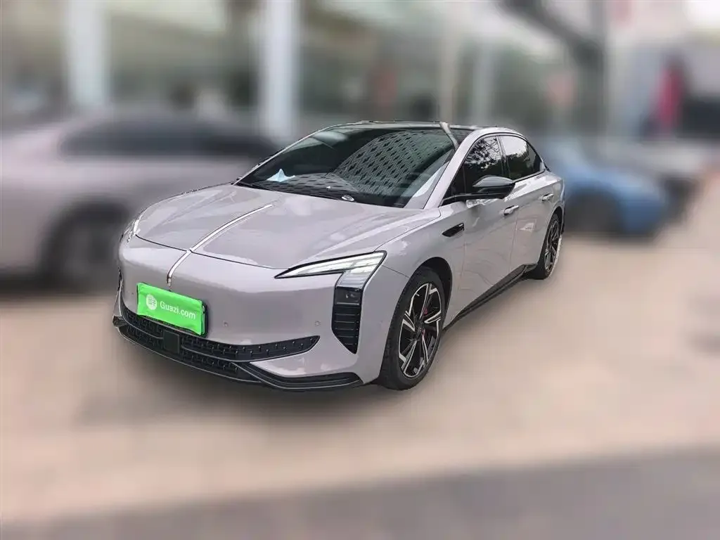 Hongqi EH7 — фото 1