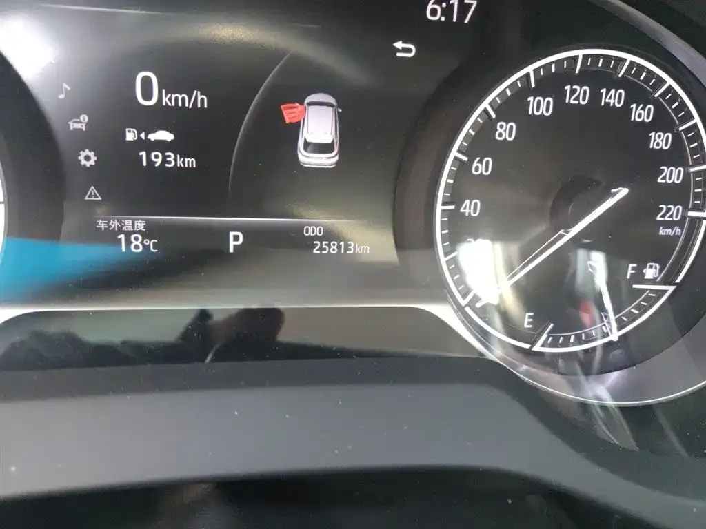 Toyota Harrier — фото 10
