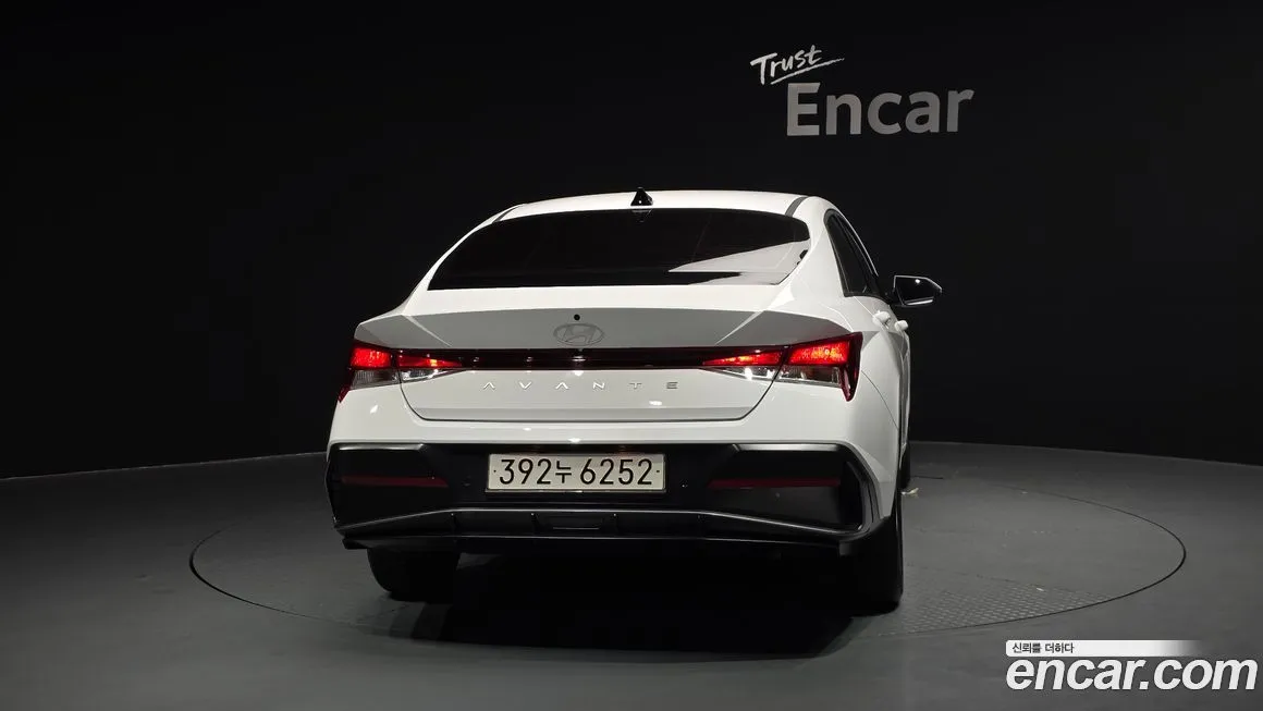 Hyundai AVANTE — фото 4