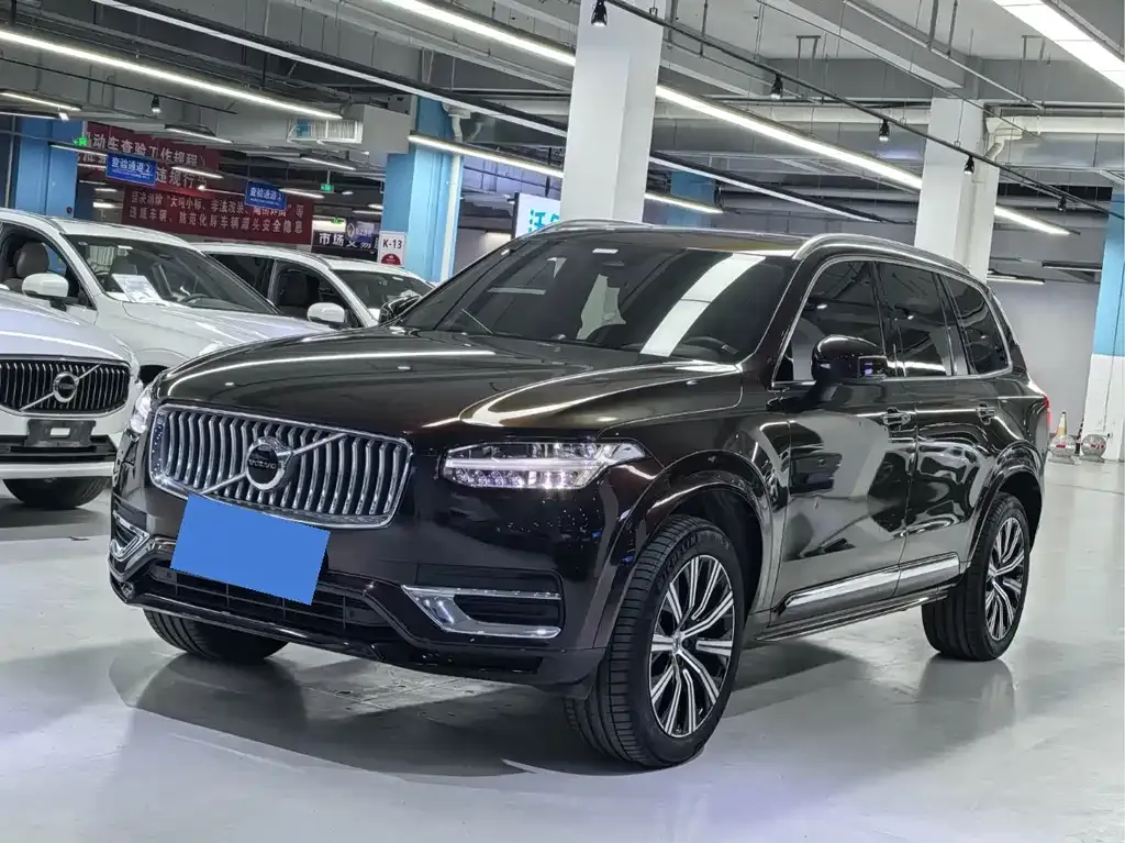 Volvo XC90 — фото 1