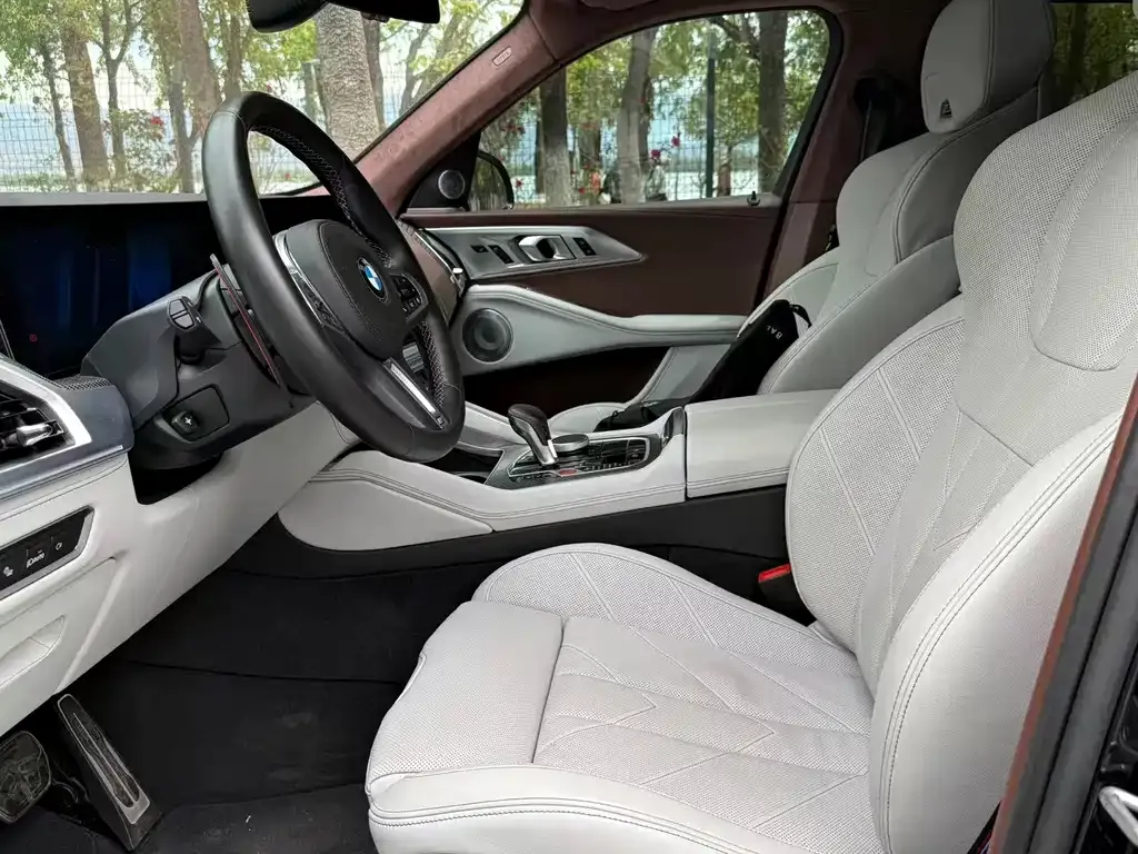 BMW XM — фото 5