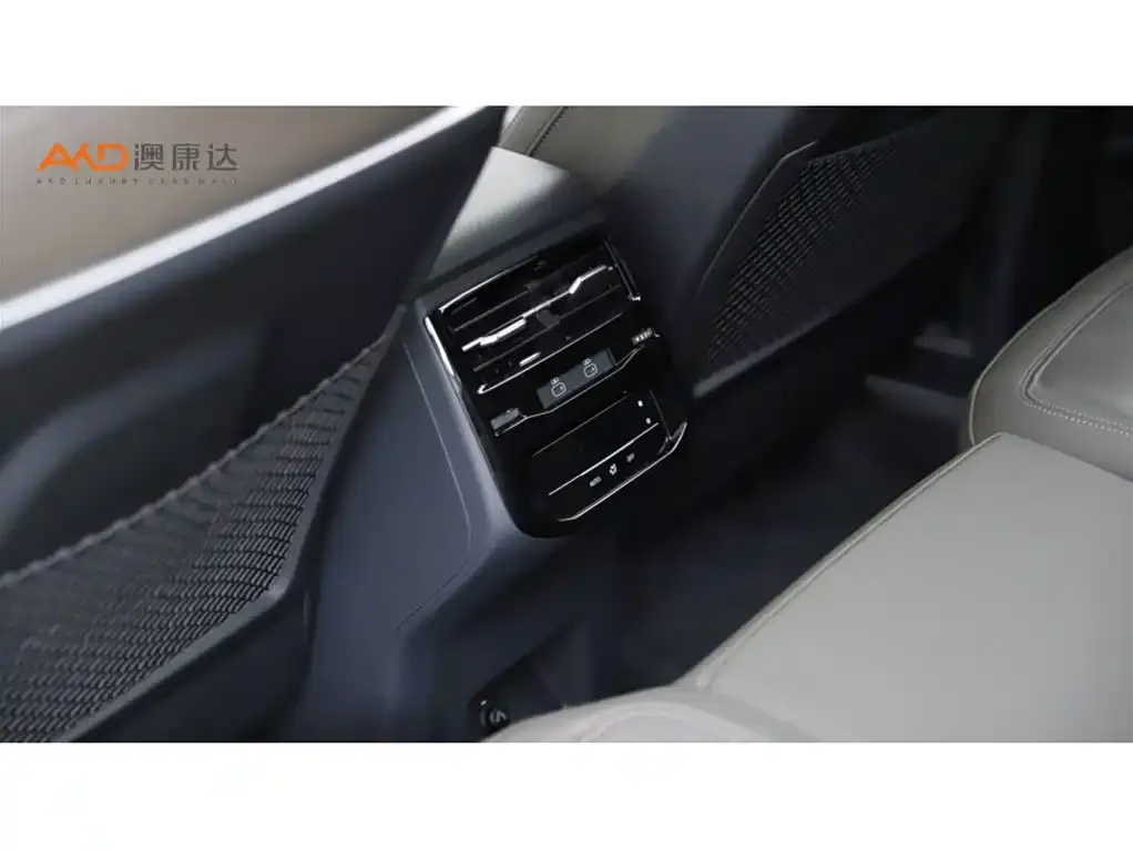 Audi Q6 — фото 5