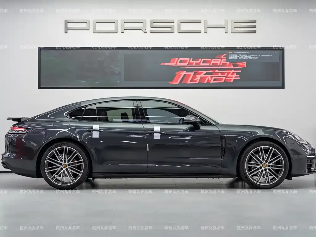 Porsche Panamera — фото 10