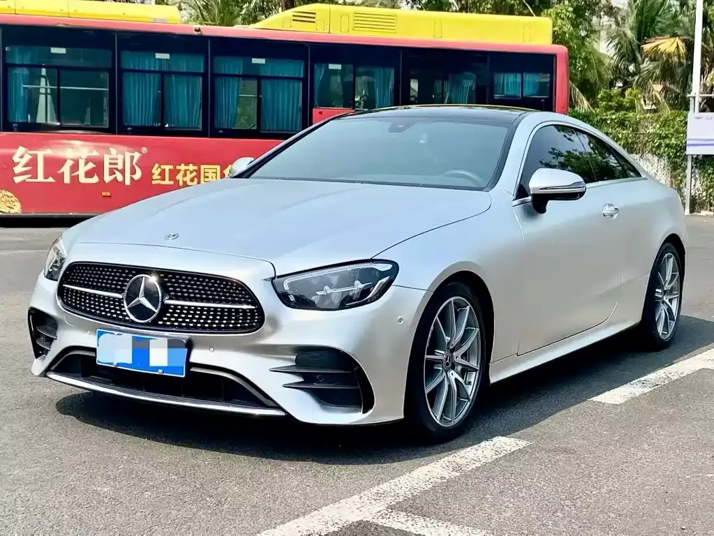 Mercedes-Benz E-Class (Import) — фото 1