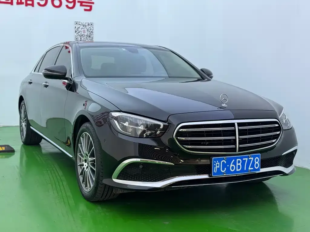 Mercedes-Benz E-Class — фото 6