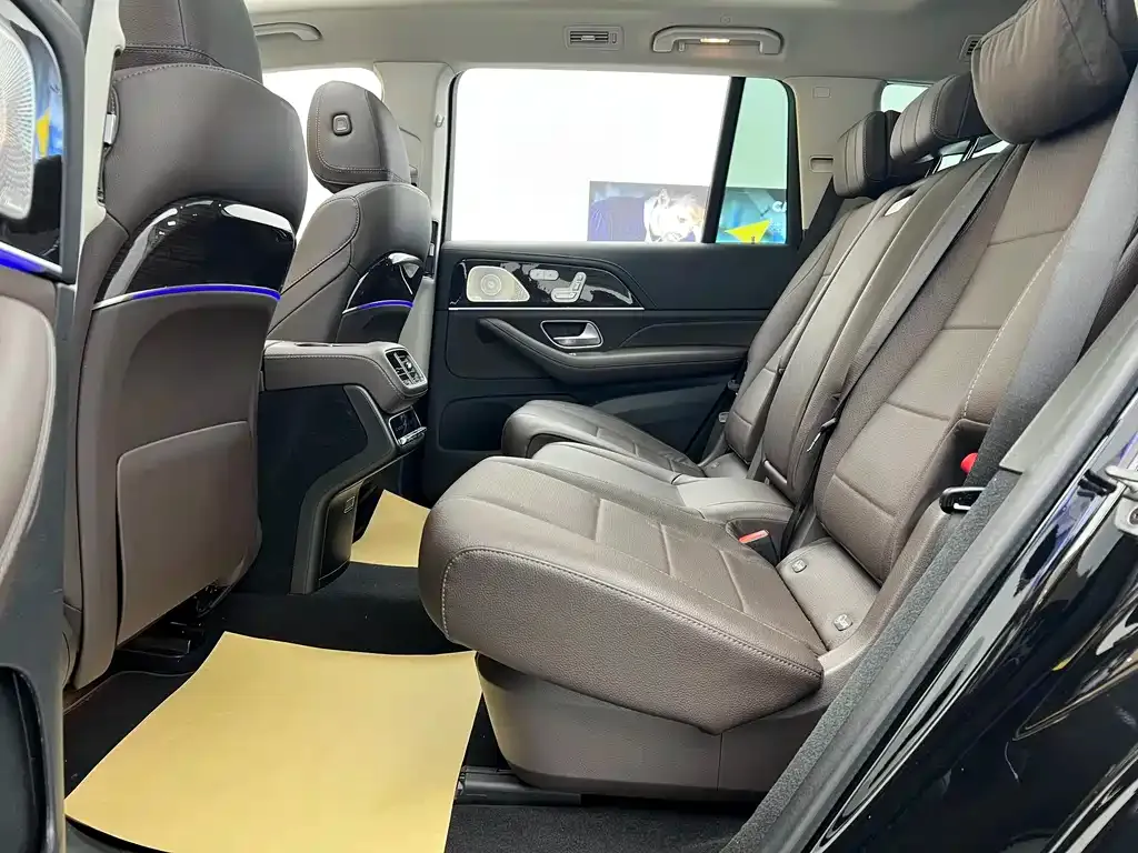 Mercedes-Benz GLS — фото 6