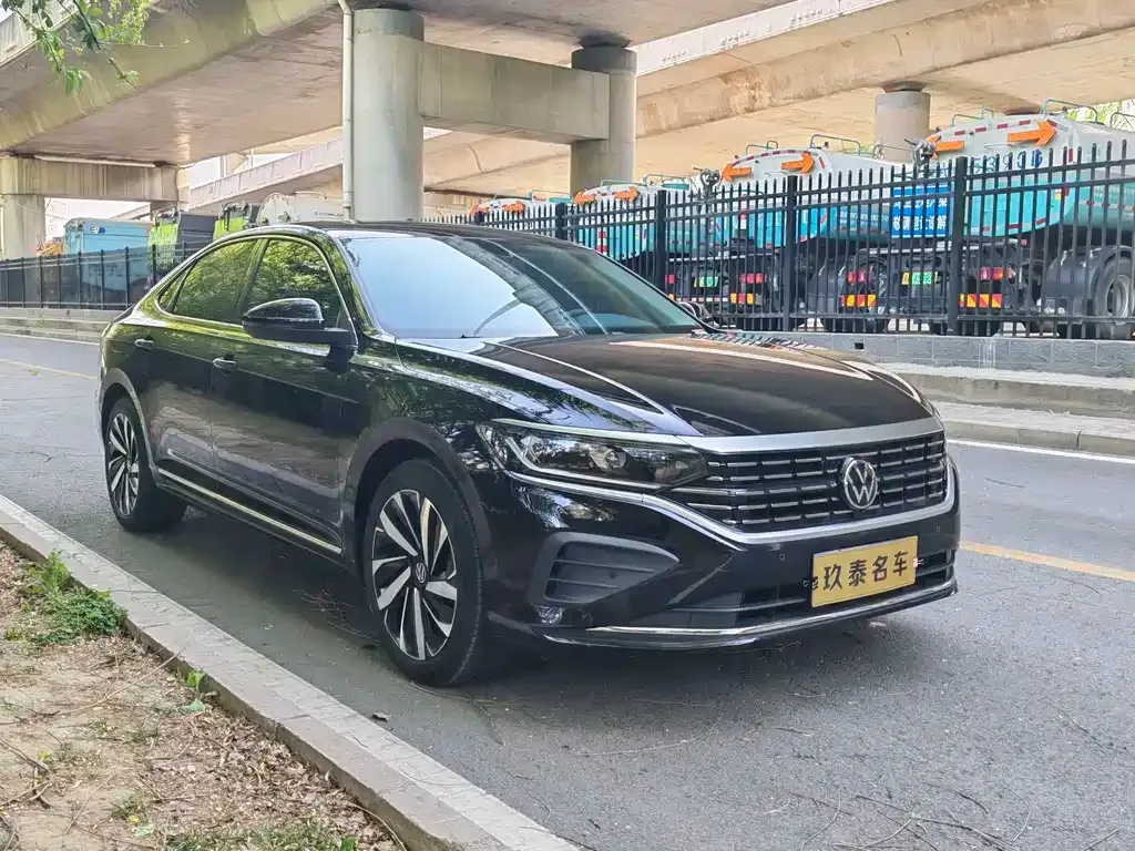 Volkswagen Passat — фото 5