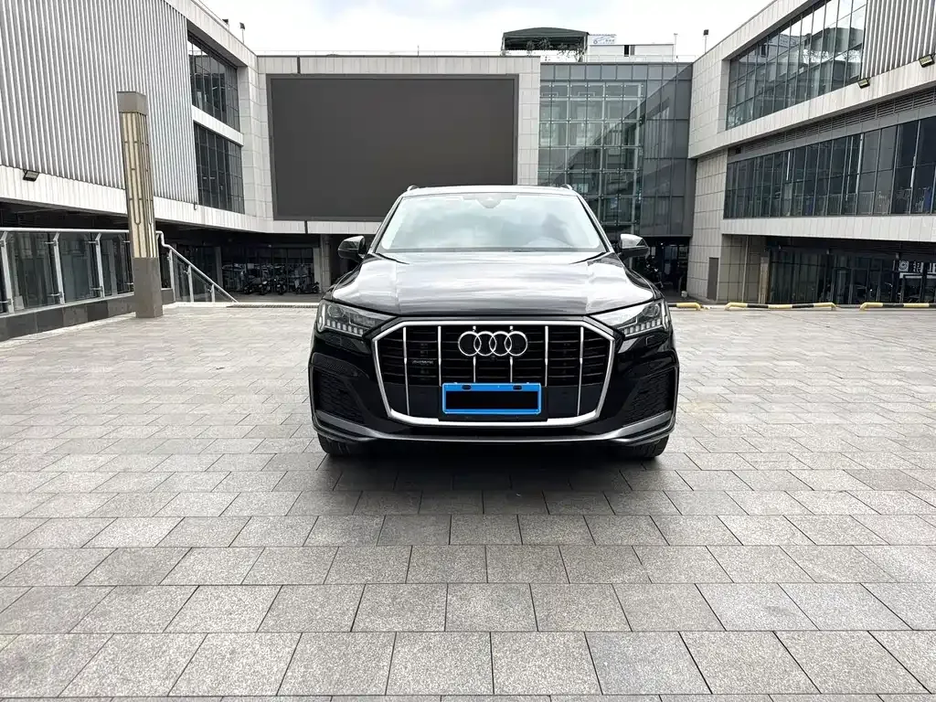 Audi Q7 — фото 5