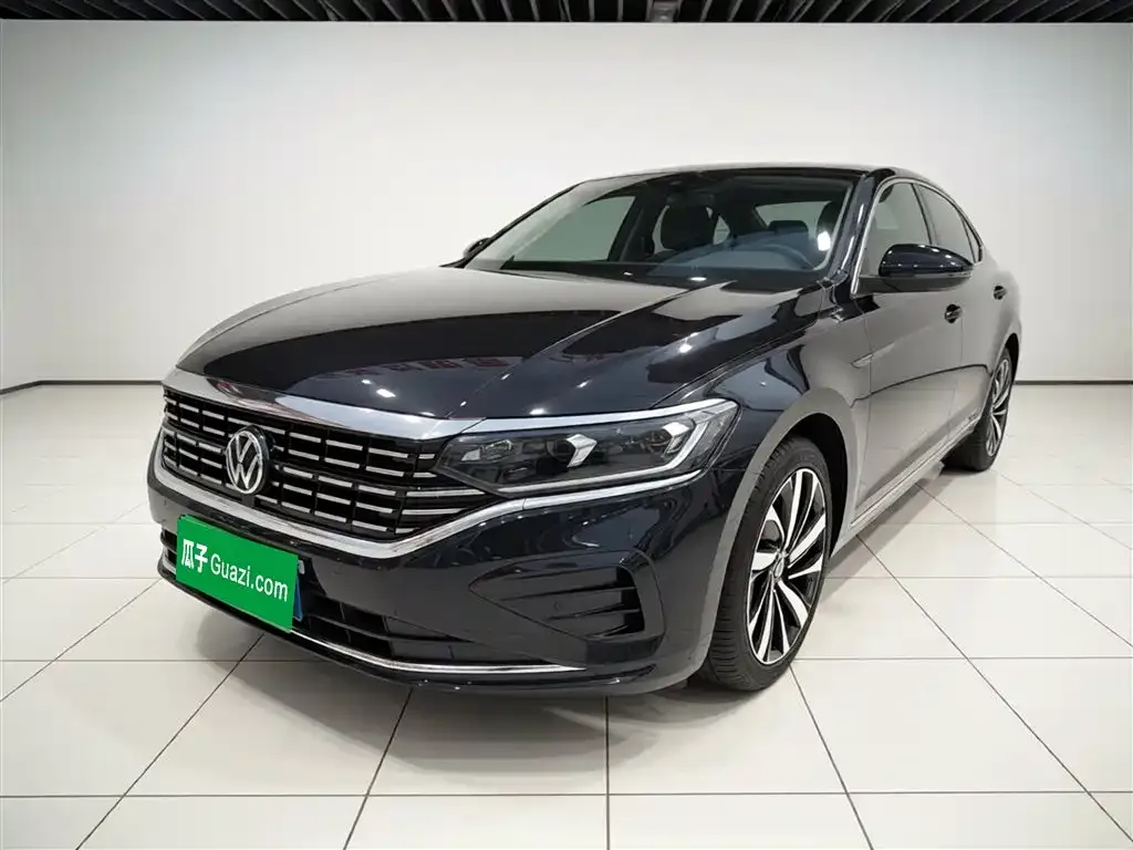Volkswagen Passat — фото 4