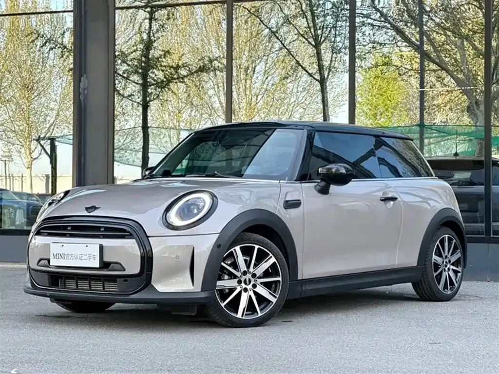 MINI Cooper (3-door) — фото 1