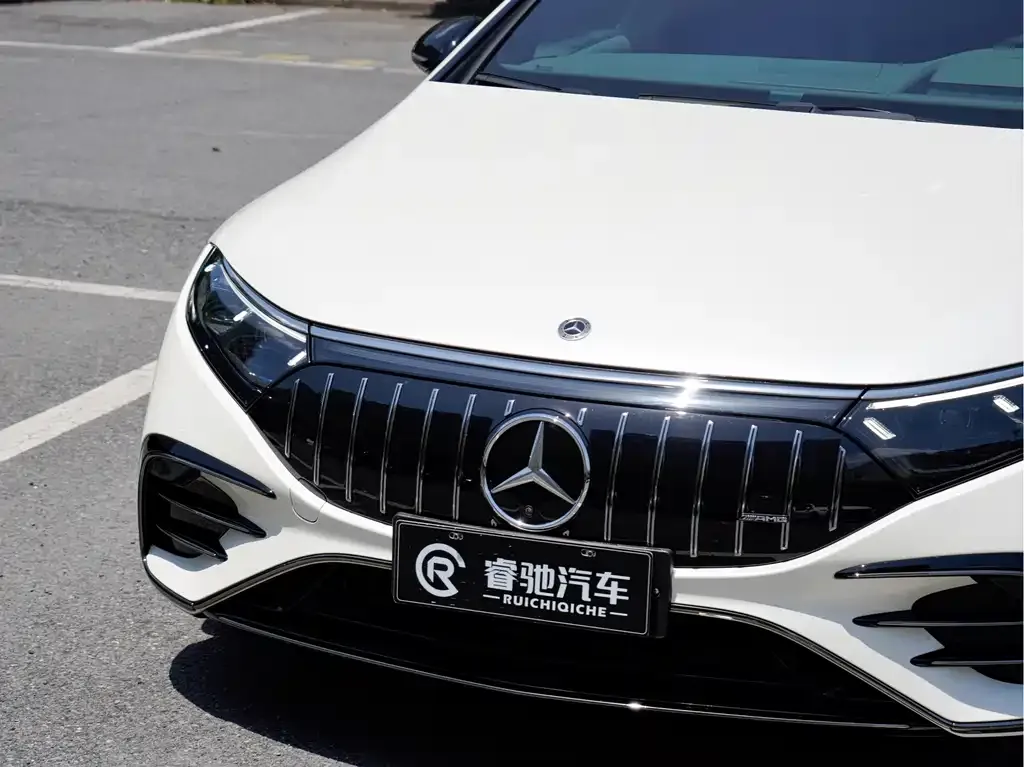Mercedes-Benz EQS AMG — фото 2