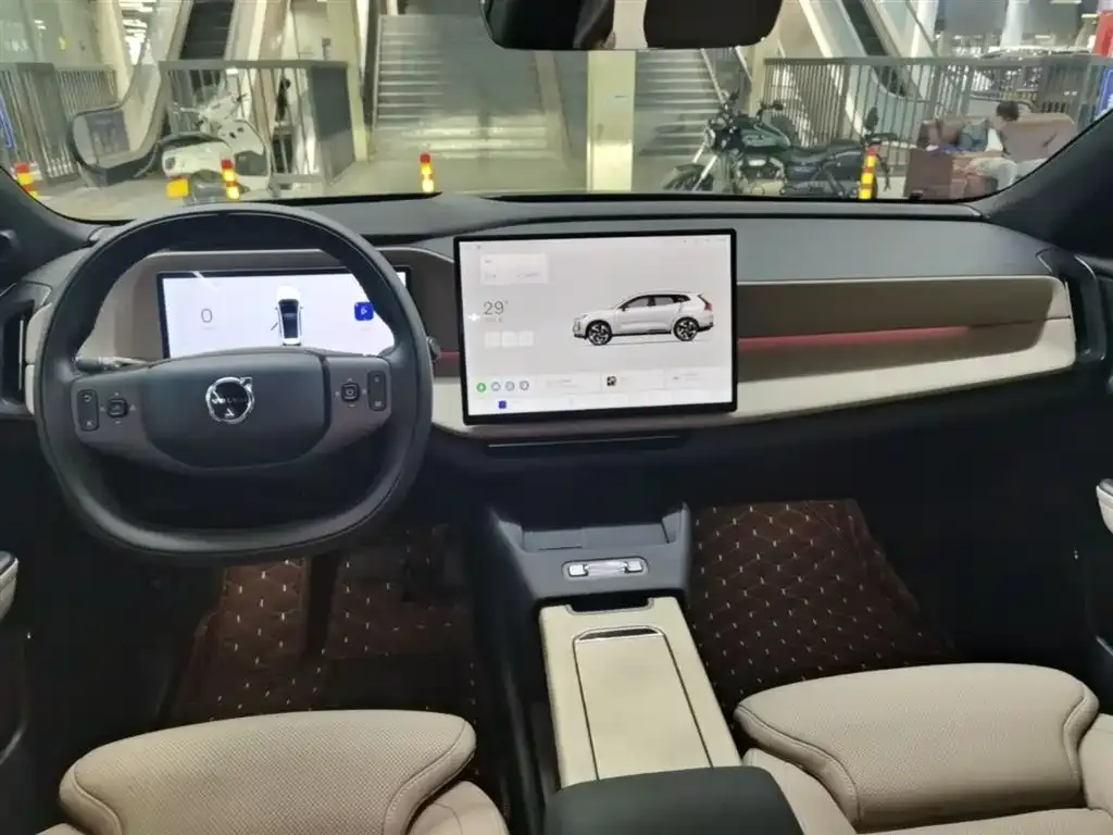 Volvo XC70 Plug-in Hybrid — фото 3