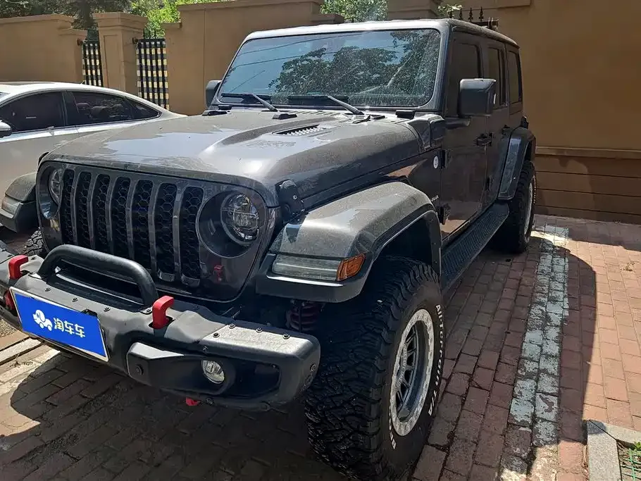 Jeep Wrangler PHEV — фото 1