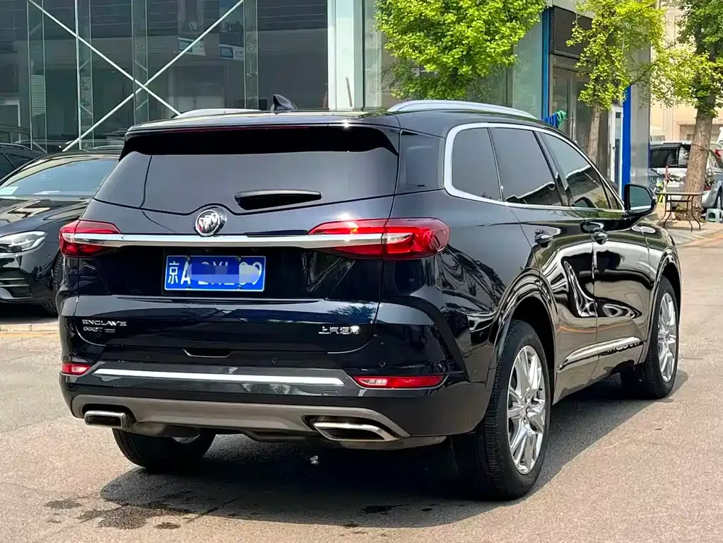 Buick Enclave — фото 9