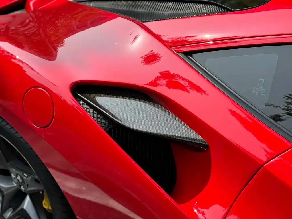 Ferrari F8 — фото 3