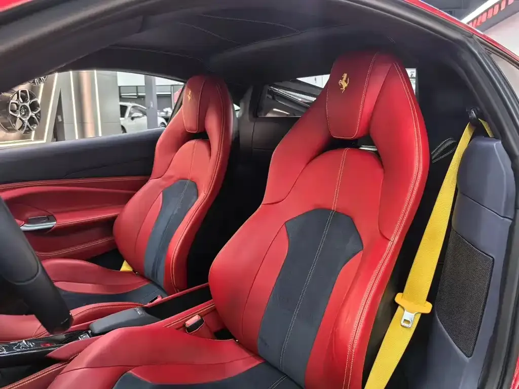 Ferrari F8 — фото 2