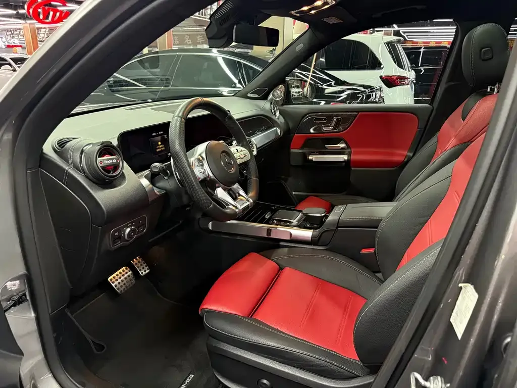 Mercedes-Benz GLB AMG — фото 8